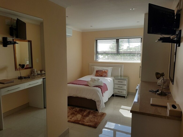 Hotel Avalon Lodge