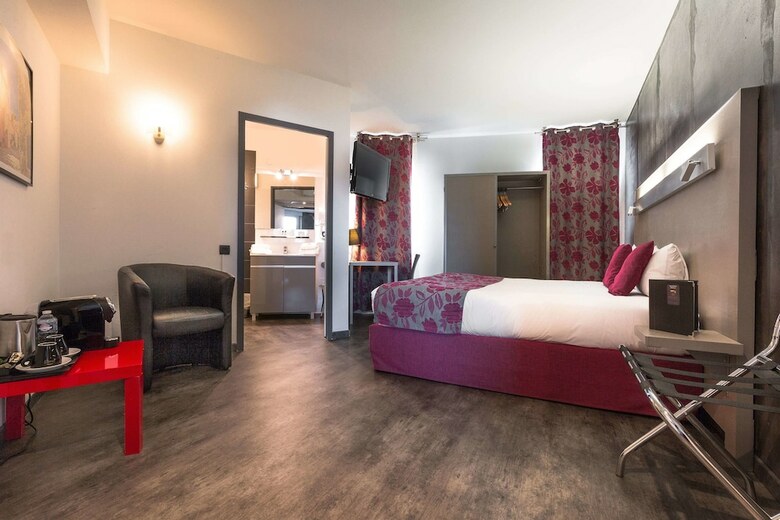 Hotel Les Domes Perpignan Sud By Hosteletour
