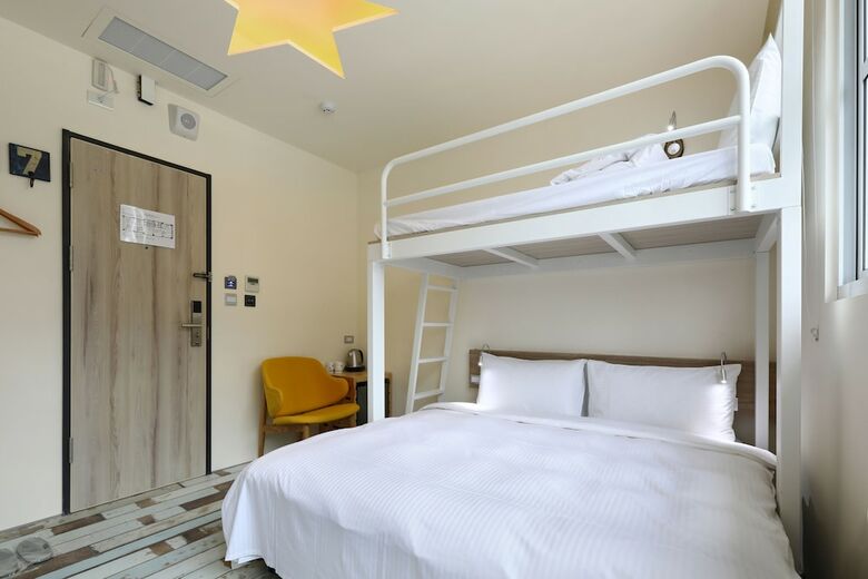 Mini Hotels (taichung Station Branch)