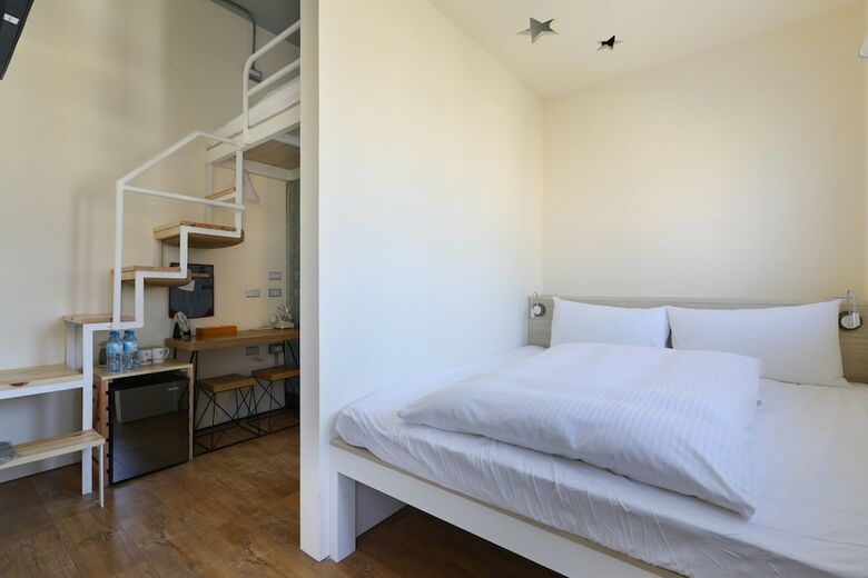 Mini Hotels (taichung Station Branch)