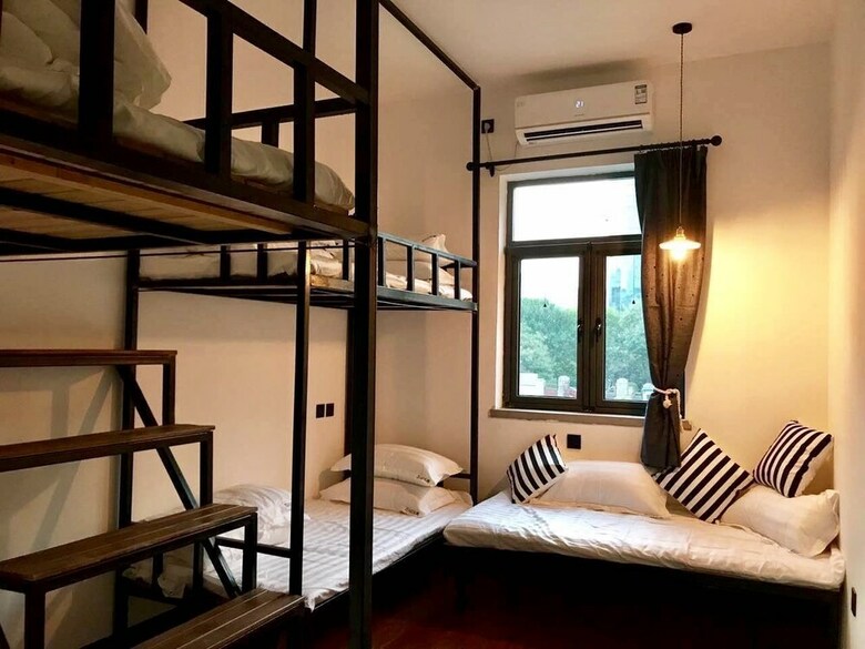 Hostal Zeako Youth Hostel