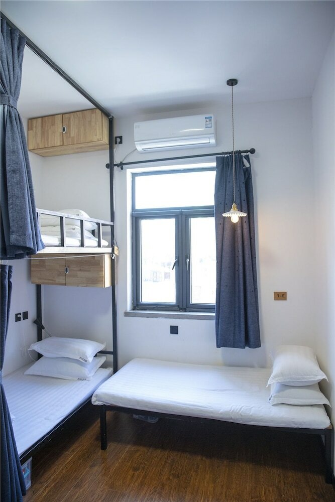 Hostal Zeako Youth Hostel