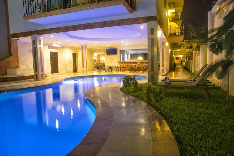 Hotel Palacio Maya