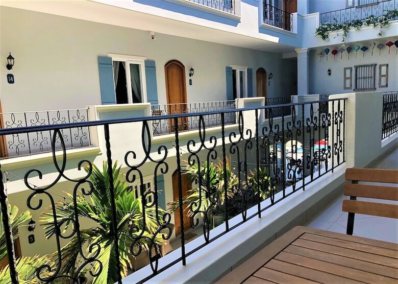 Hotel Serenity By The Sea