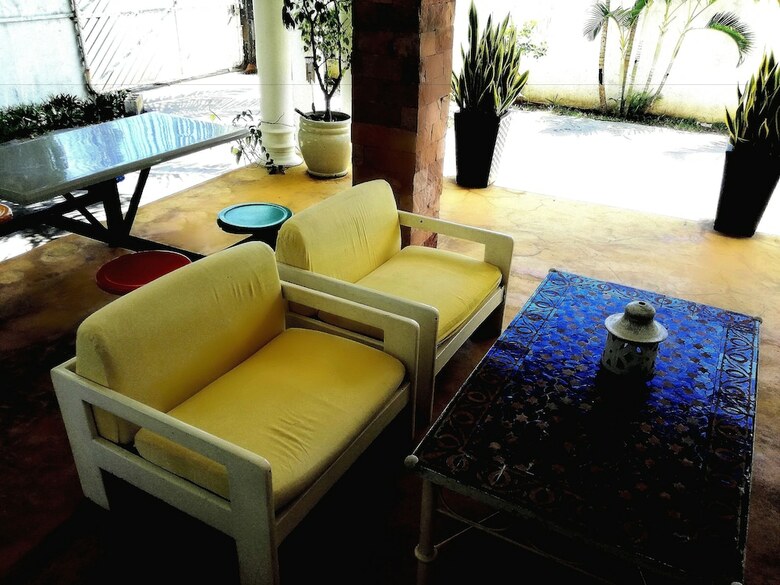Bahama Breeze Beach Apartment B&B