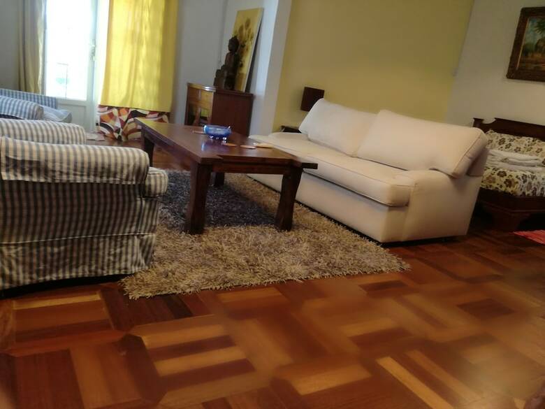 Bahama Breeze Beach Apartment B&B
