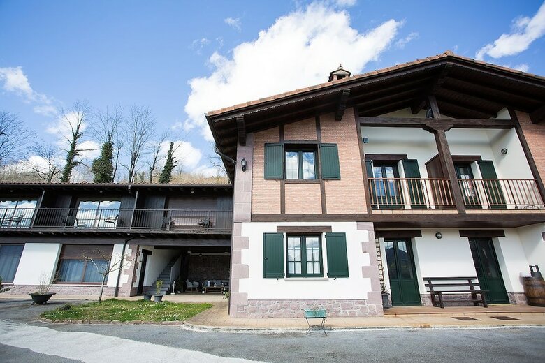 Apartamentos Markulluko Borda Rural Suites