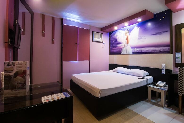 Hotel Dreamworld Las Pinas