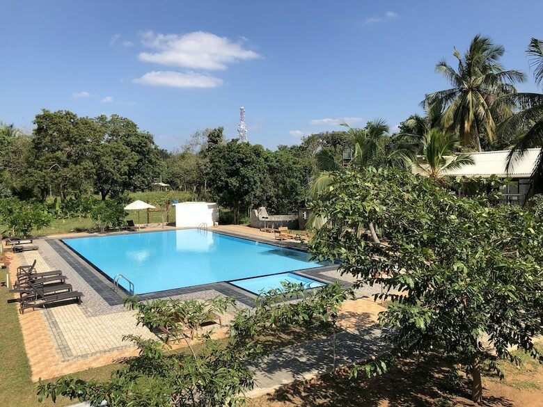 Hotel 4 U Saliya Garden