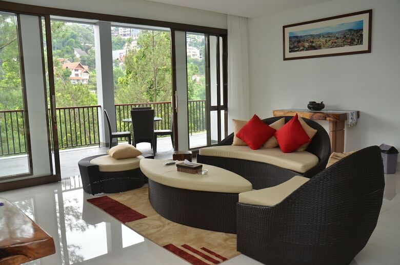 Cempaka 4 Villa Dago Private Pool