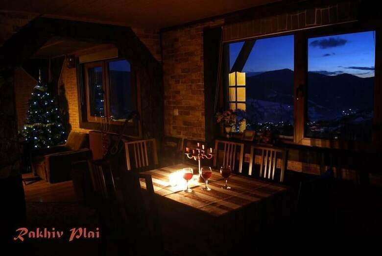 Hotel Rakhiv Plai