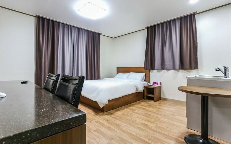 Hotel Hyundae Motel