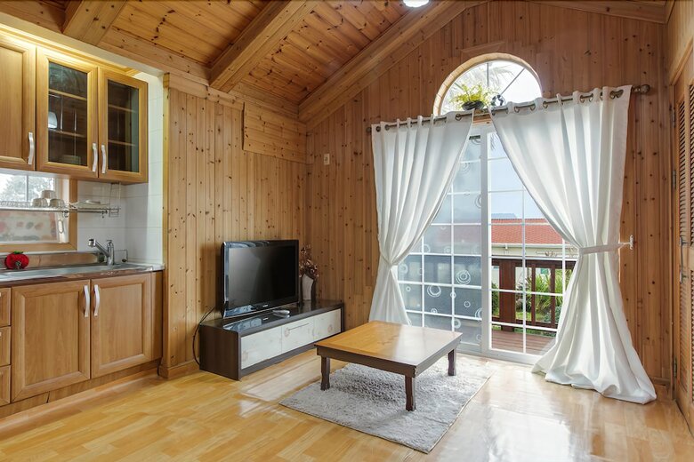 Pension Jeju Good House