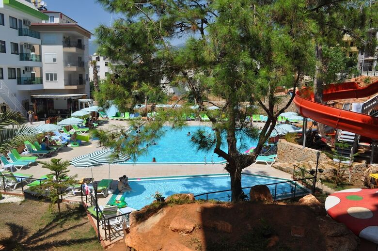 Greenlife Hotel