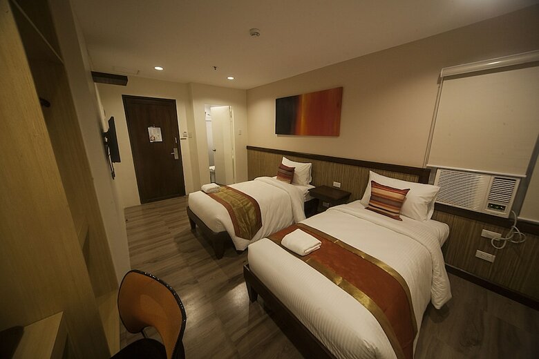 Ns Royal Hotel