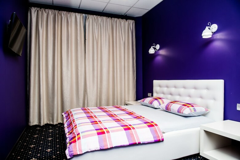 Hotel Plus