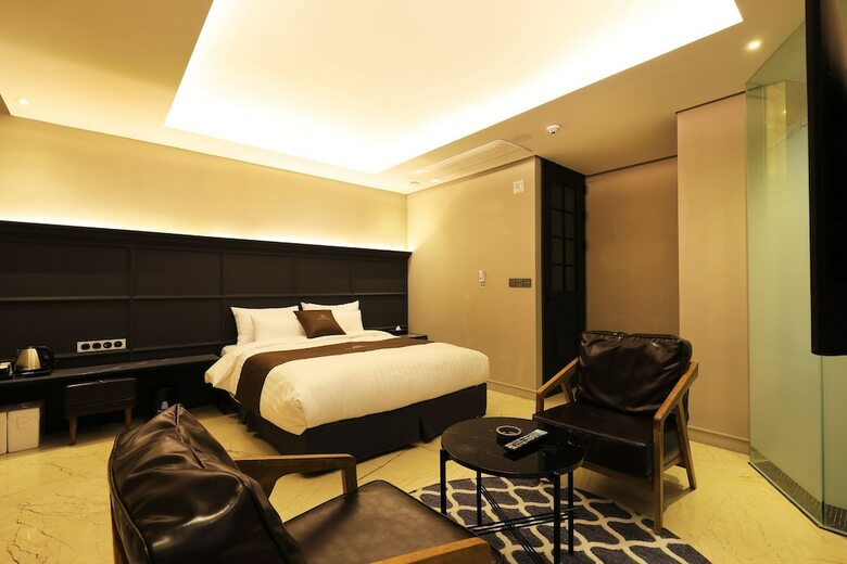 Uijeongbu Cloud Hotel