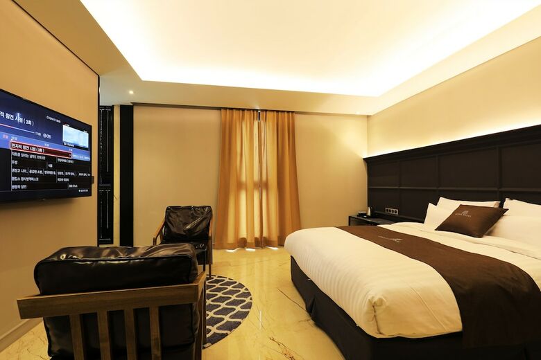 Uijeongbu Cloud Hotel