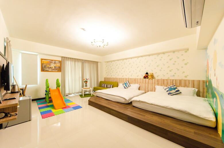 Hotel Pir2 House