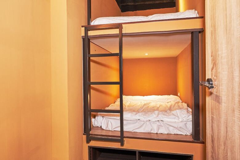 Hostal Hostel 103