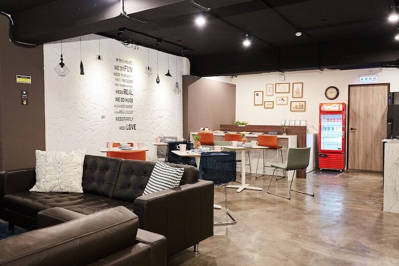 Hostal Hostel 103