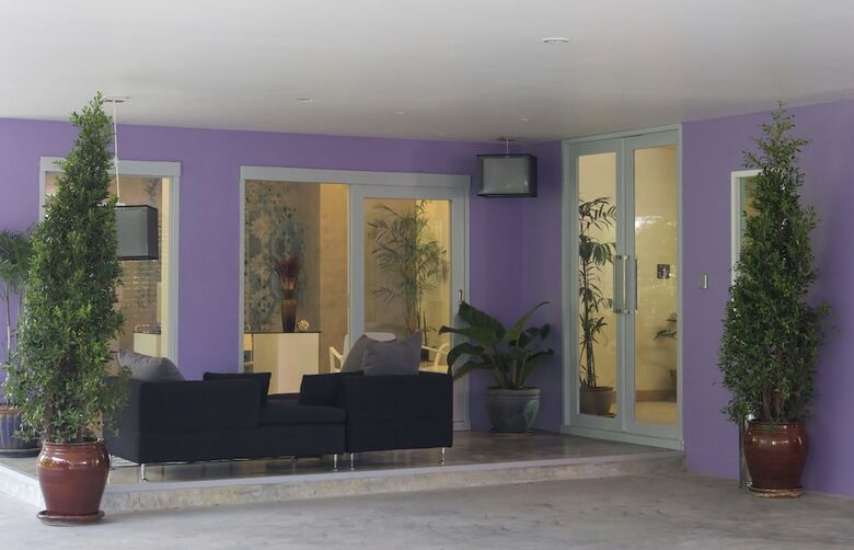 Hotel Living Residence Phuket