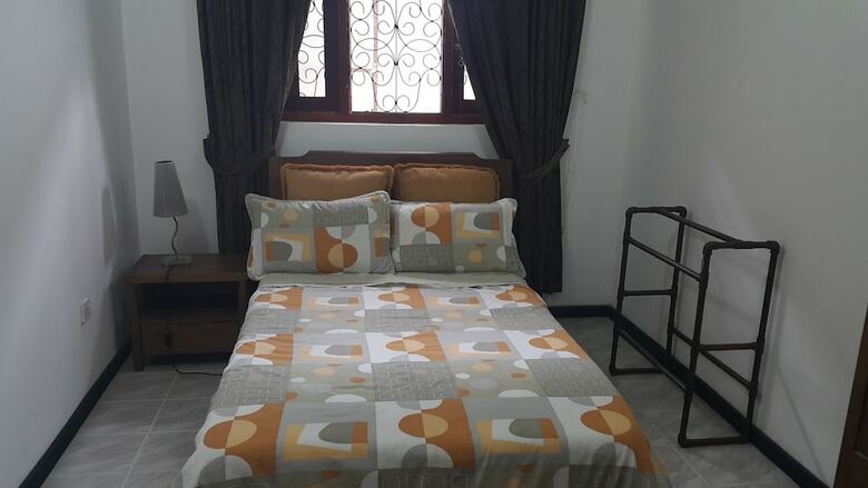 Bed & Breakfast Resident View Homestay