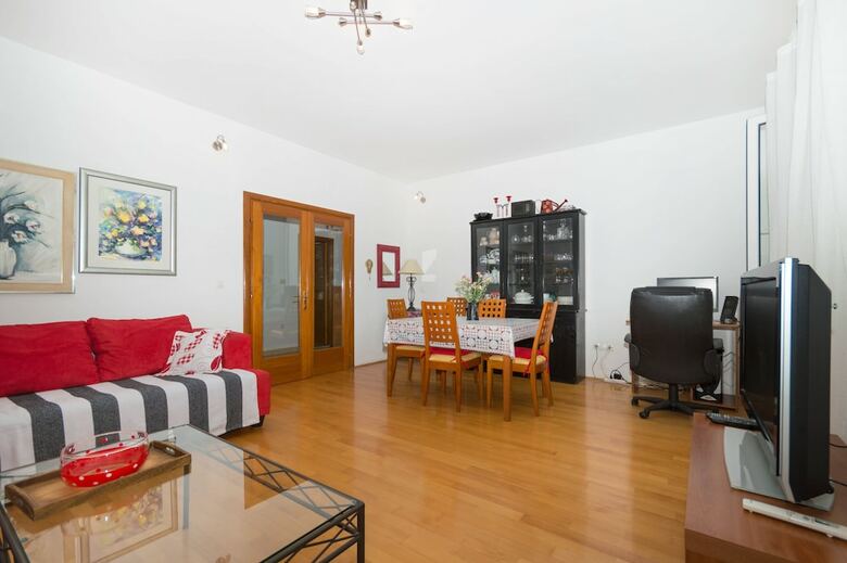Amazing Apartments Near Center & Beaches