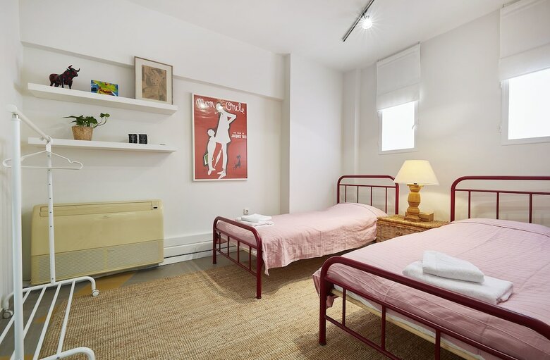 Chloe Boutique Apartments