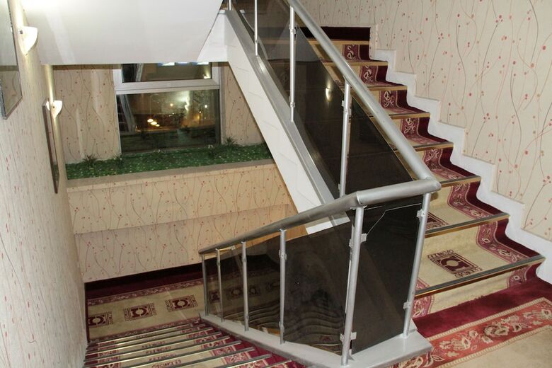 Orontes Hotel