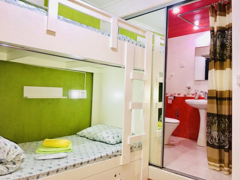 Hostal Check-in Hostel (Baku Yard)