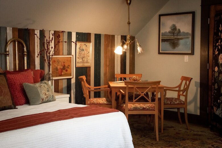 Bed & Breakfast The Rusted Poppy Inn