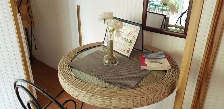 Table D'hote Cottages