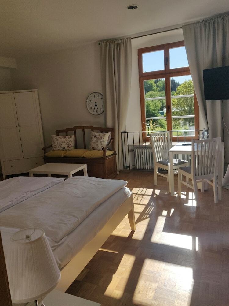Hotel G�stehaus Abtei Sayn