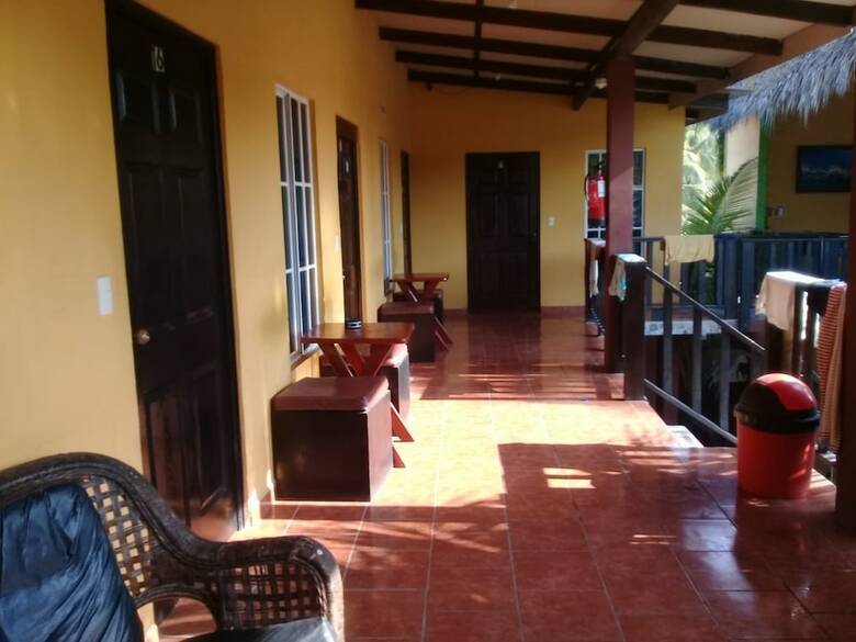 Hotel Papaya's Lodge