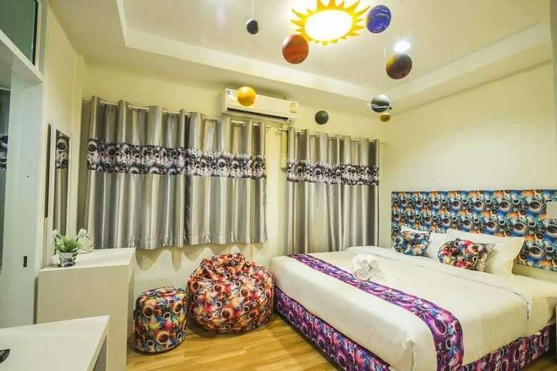 Hotel Bangkok River Loka
