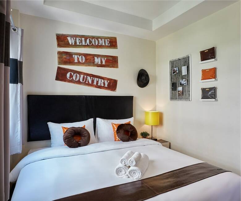 Hotel Bangkok River Loka