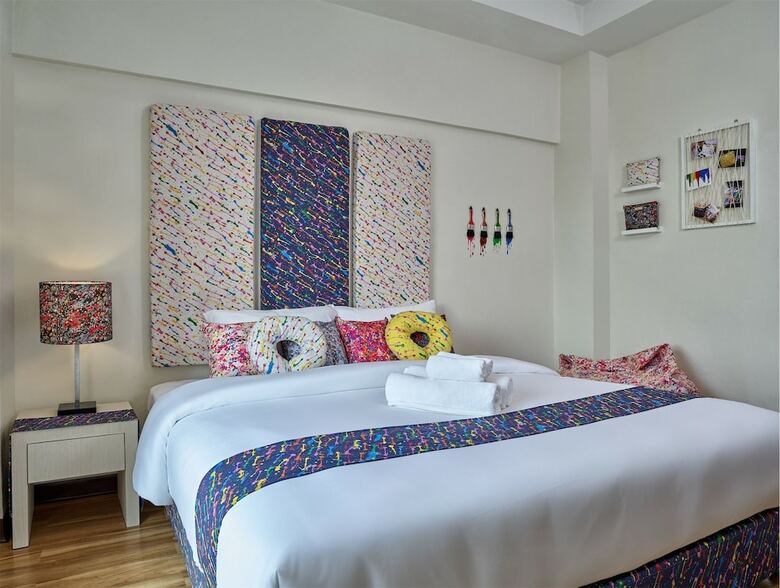 Hotel Bangkok River Loka