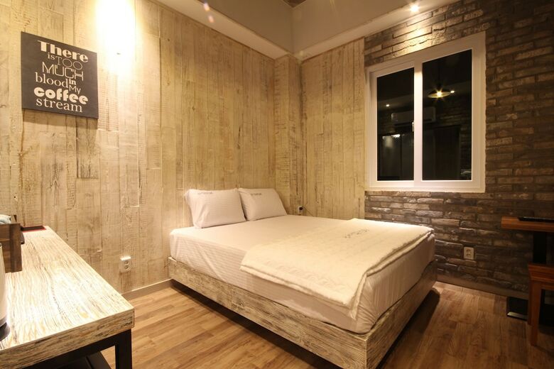 Boutique Hotel May