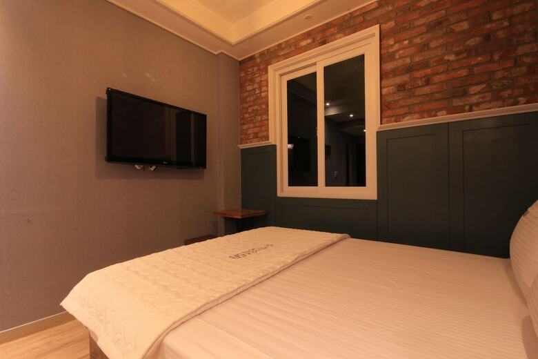 Boutique Hotel May