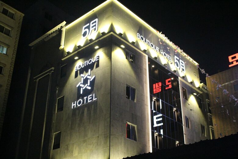 Boutique Hotel May