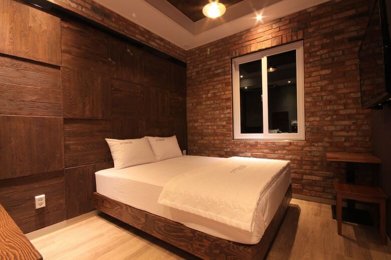 Boutique Hotel May