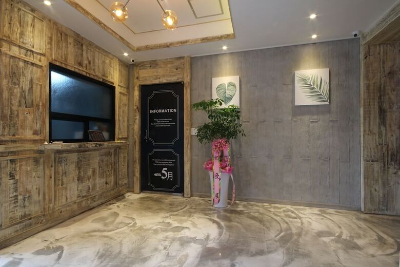 Boutique Hotel May