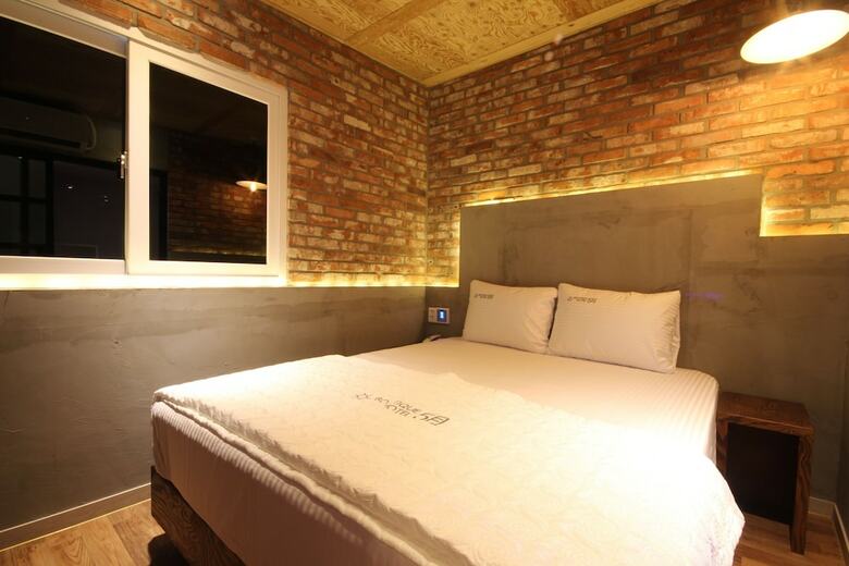 Boutique Hotel May