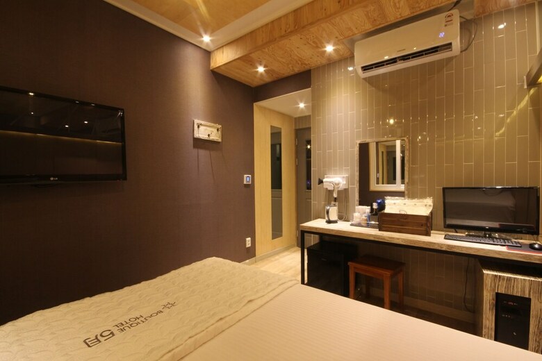 Boutique Hotel May