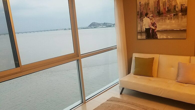 Apartamentos River View Suites Puerto Santa Ana Gye