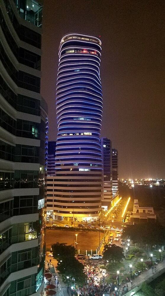 Apartamentos River View Suites Puerto Santa Ana Gye