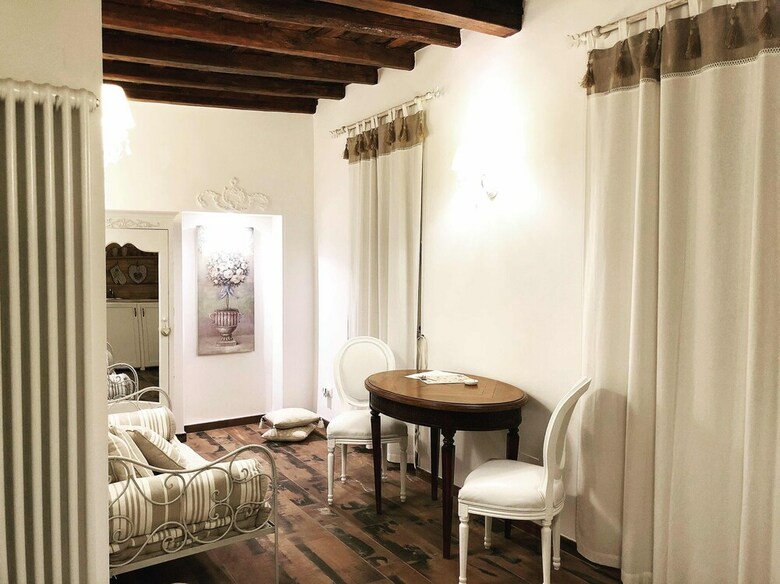 Suite Del Vicolo Apartment