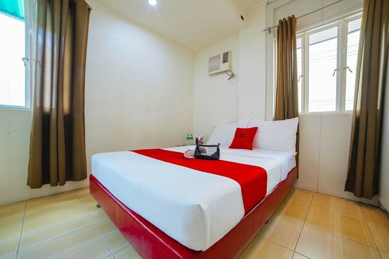 Sun Moon Poolside Hotel