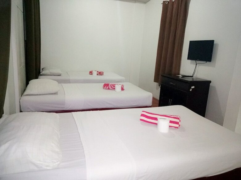 Sun Moon Poolside Hotel